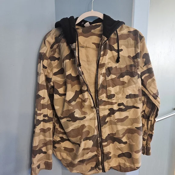 Divided H&M size 8 shacket - Picture 1 of 6